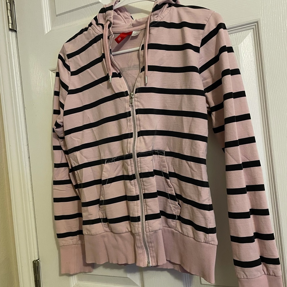 H&M sweatshirt